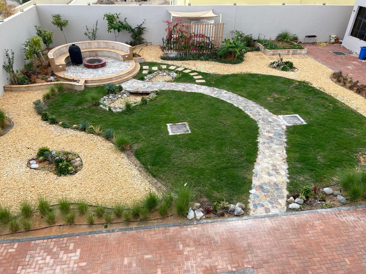 Apartamento Casa Shakhbout Abu Dabi Exterior foto